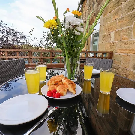 Дом отдыха Maypole Уитби