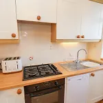 Maypole بيت للعطل *