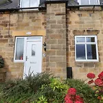 Maypole بيت للعطل ويتبي